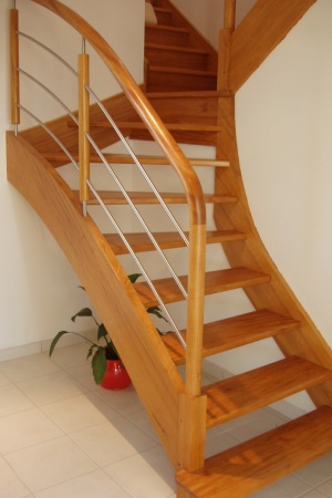 Escalier traditionnel bois rennes